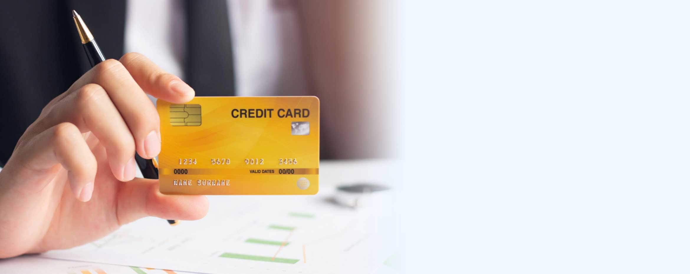 Card Debt Trap to Avoid This Holiday Season