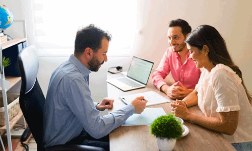 UAE Scraps Minimum Salary Requirement for Personal Loans